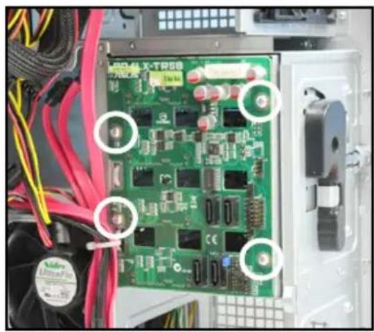 ASUS TS700-E7/RS8 - 安裝熱抽換 SATA/SAS 硬碟裝置 - 7