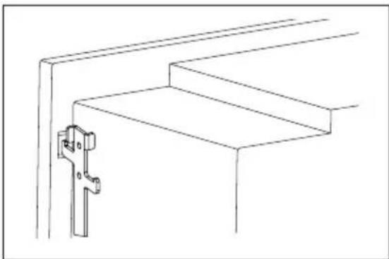 Line drawing of a staircase with a bracket and metal bracket (no text or symbols)