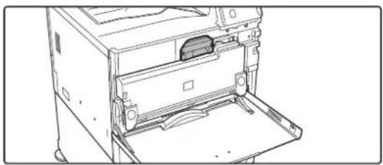 Line drawing of a printer with an open lid and paper tray (no text or symbols).