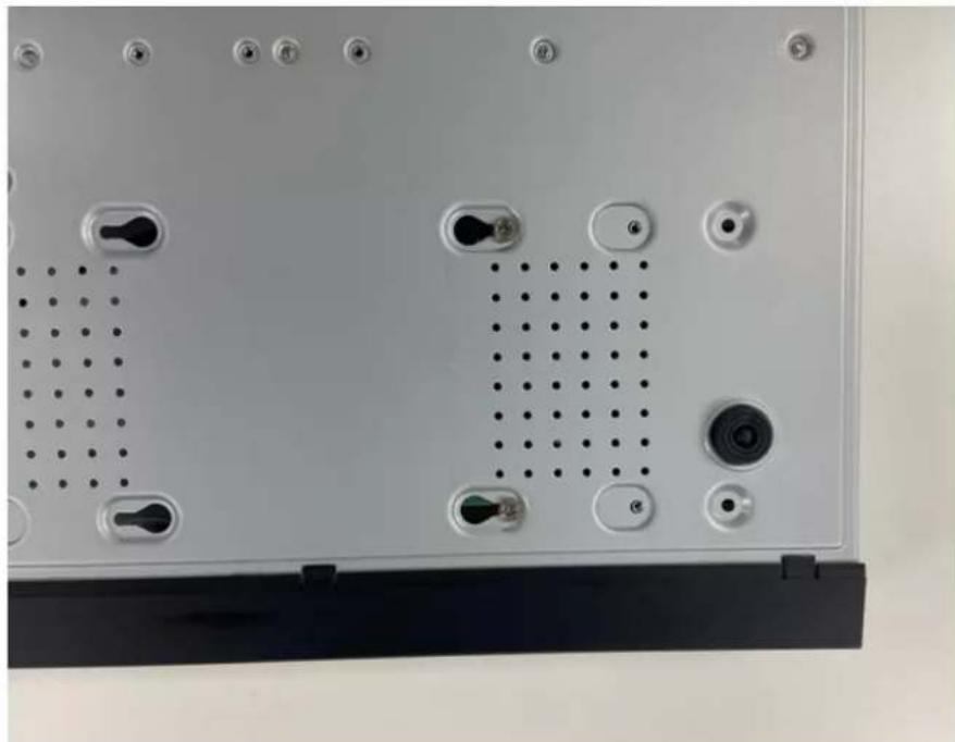 Lorex N884A38B - Pour retirer le disque dur : - 2