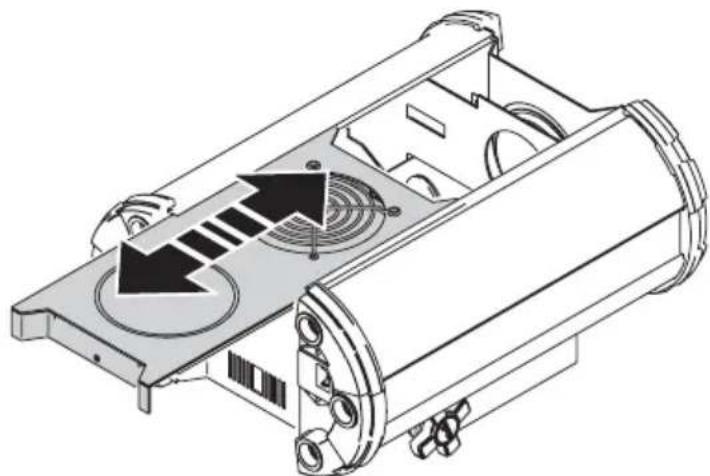 MARTIN Mania EF3 - Installing a lamp in the Mania EF3 - 2
