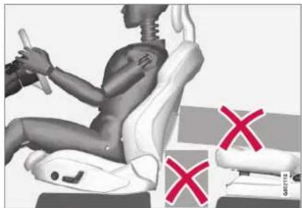 VOLVO XC40 Twin Engine (2020) - WARNING - 1