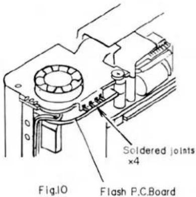 Joints soudés x4 ; Carte de circuit imprimé du flash ; Fig.10