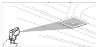 Illustration d'un pistolet pulvérisateur pulvérisant à travers un conduit de ventilation (aucun texte ni symbole)