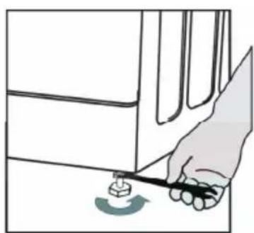 Illustration d'une main utilisant un outil pour presser ou installer un composant, sans texte ni symbole visible.