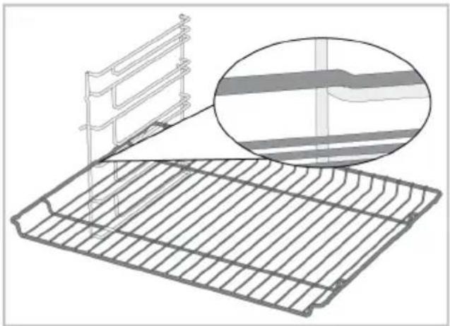 Technical line drawing of a metal grate with a magnified inset showing layered structure (no text or symbols)