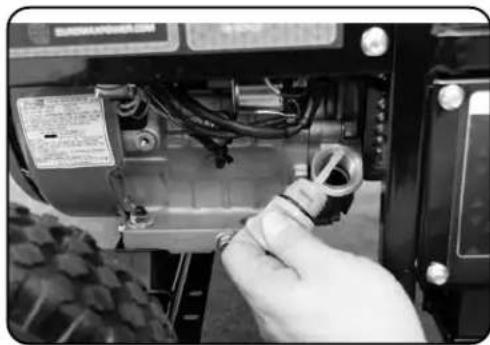 DuroStar DS11000X - Step 1 - Check the Oil - 1