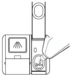 IKEA SÖDERBODA 805.767.48 - De glansspoelmiddeldispenser vullen - 3