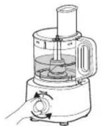 Line drawing of a kitchen blender with handle and control knob (no text or symbols)