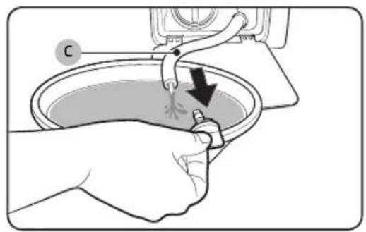 Diagram showing hands washing a washing machine with a downward arrow indicating cooling effect.