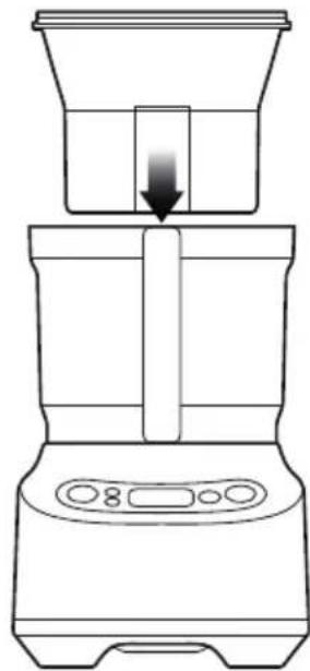 Line drawing of a blender with a downward arrow indicating compression or cooling process (no text or symbols)