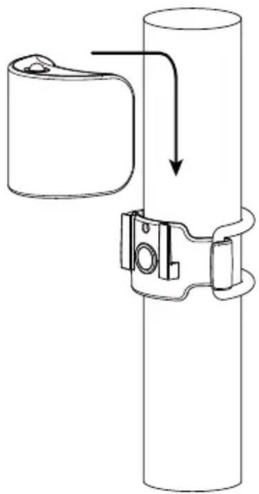 Diagram of a mechanical clamp or connector assembly with a cylindrical body and a separate cylindrical component, showing no text or symbols.