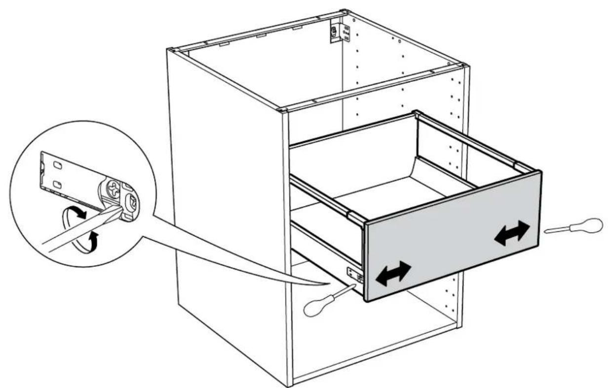 Schéma technique d'une armoire avec composants internes et flèches directionnelles indiquant le mouvement ou l'assemblage.