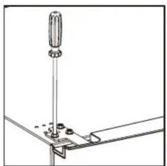 Dessin technique d'un tournevis inséré dans un support (sans texte ni symboles)
