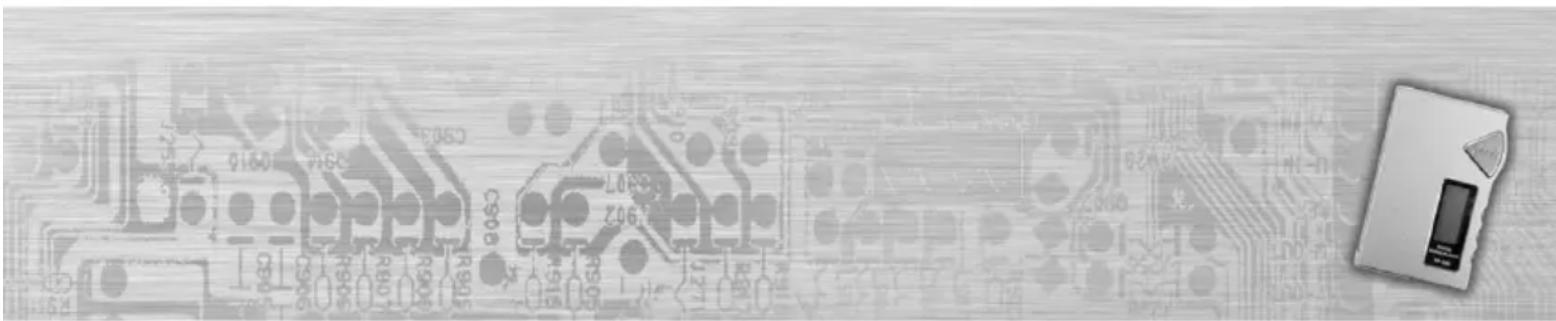 Gros plan d'une carte de circuit imprimé avec des circuits intégrés et un disque dur (aucun texte ou symbole lisible)