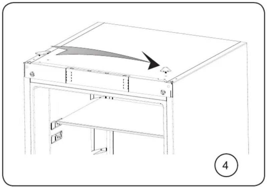 Technical line drawing of a mechanical assembly with an arrow indicating direction (no text or symbols present).