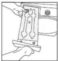 BEKO BMT73EW - Svuotare il serbatoio dell'acqua - 2