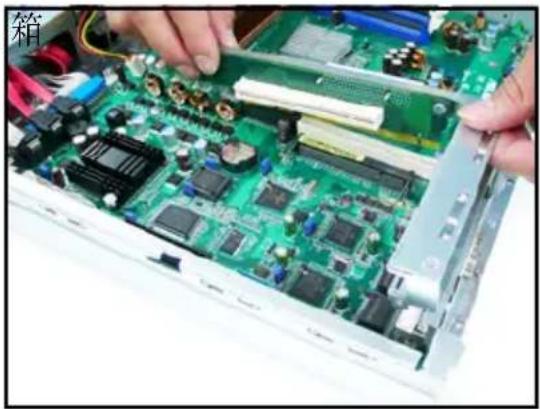 ASUS RS120-E5/PA2 - 安装硬盘 - 7