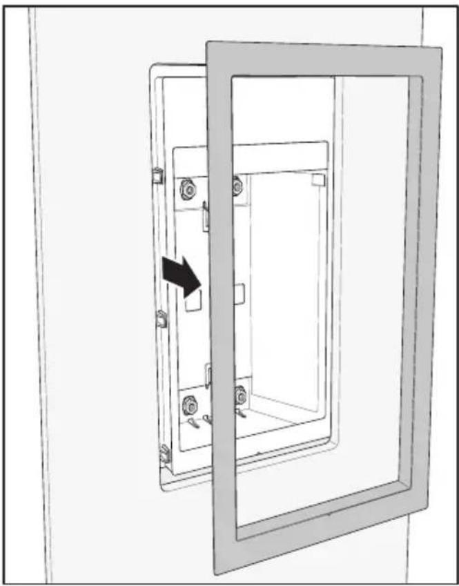 Technical line drawing of a door frame with an arrow indicating direction (no text or symbols)