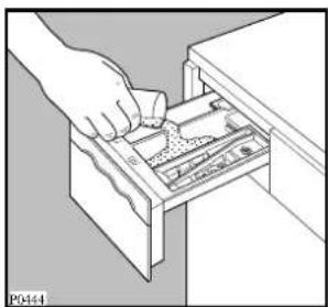 ZANUSSI FLD 1200 - Introduzca la ropa - 2