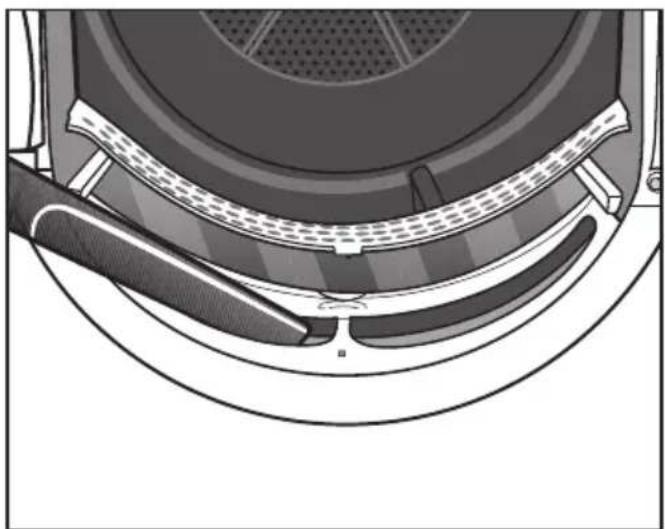 MIELE TCC570 - Pulire accuratamente i filtri impurità e l'area che convoglia l'aria - 3