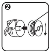 CECOTEC Bellecouture 6600 - Inserting the bobbin - 2