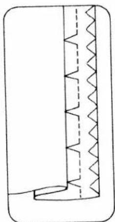 Pure technical line drawing of a mechanical component with zigzag internal structure (no text or symbols)