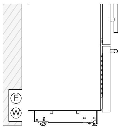 SMEG RF376RSIX - Elektro- und Wasserversorgung hinter dem Gerät - 2