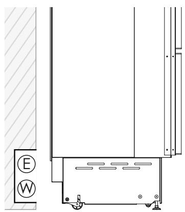SMEG RF376RSIX - Elektro- und Wasserversorgung hinter dem Gerät - 1