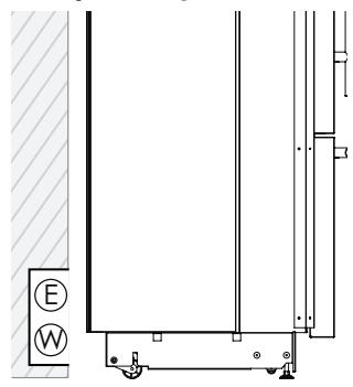 SMEG RF376RSIX - Ligação elétrica e hidráulica na parte traseira do aparelho - 2