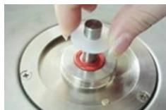 Royal Catering RCCF-65W4 - ATTENTION: Une mauvaise utilisation peut compromettre votre droit à la garantie! - 6